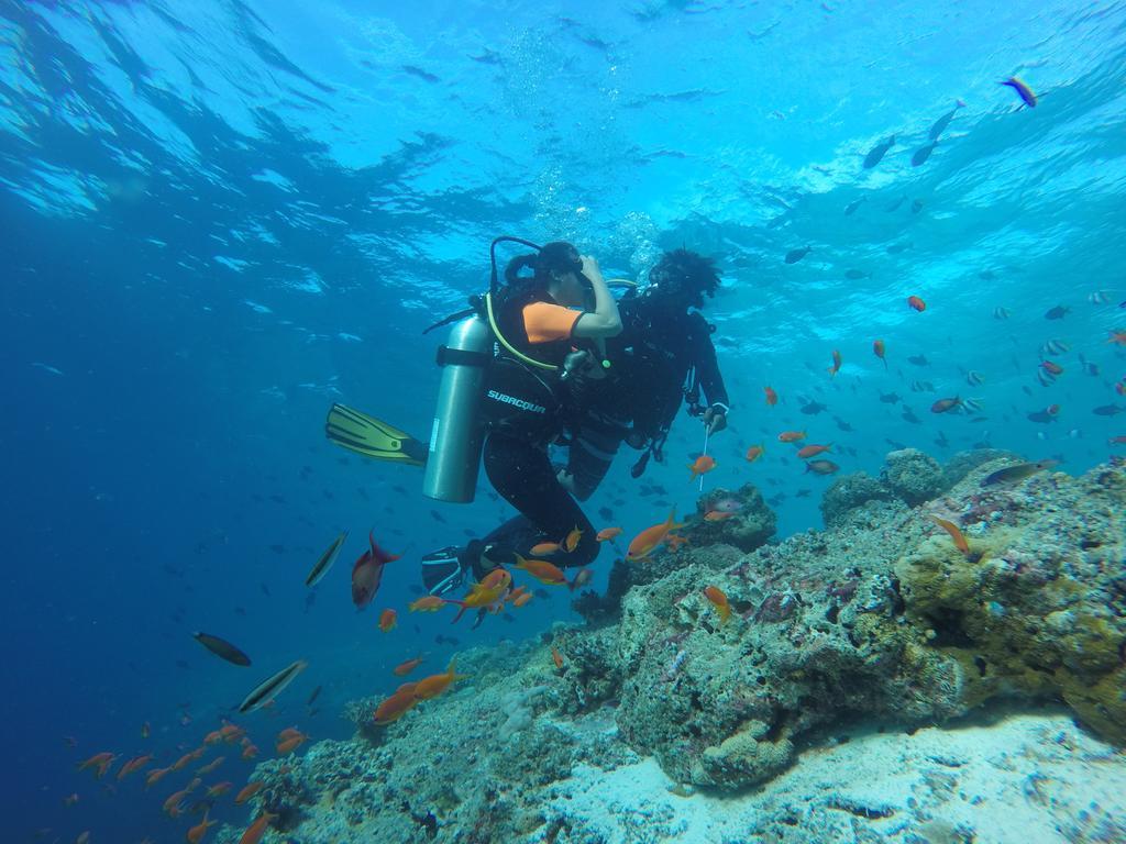 Guest house Ithaa Beach Maldives 4*