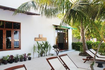 Ithaa Beach Maldives Guest house 4*