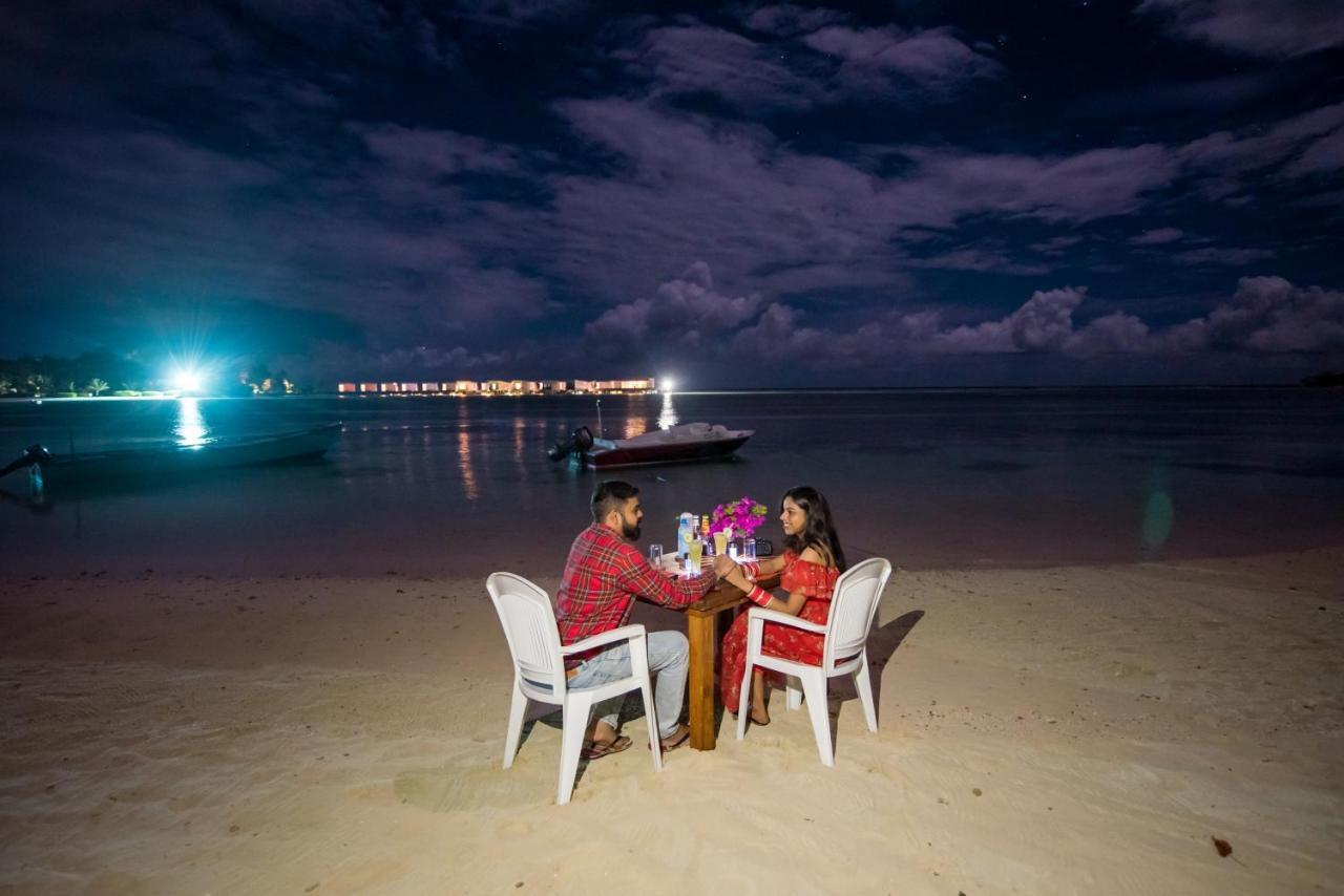 Guest house Ithaa Beach Maldives 4*